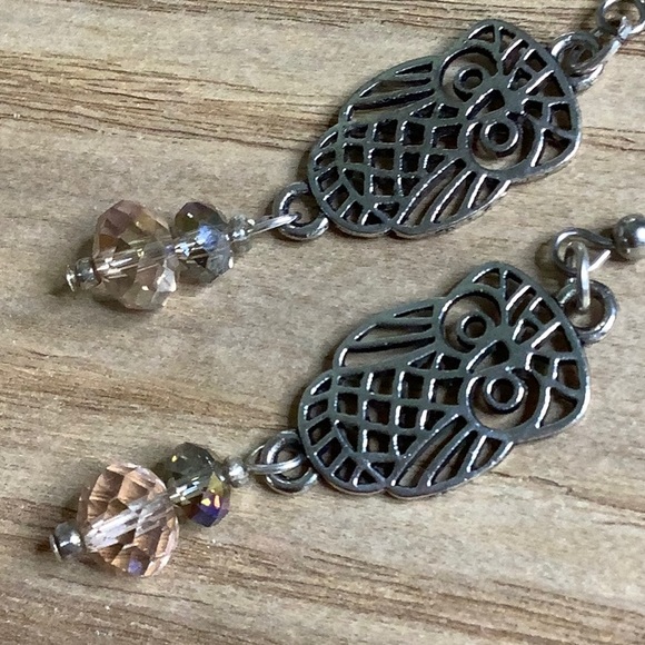 Silver Owl Earrings. - Picture 3 of 3